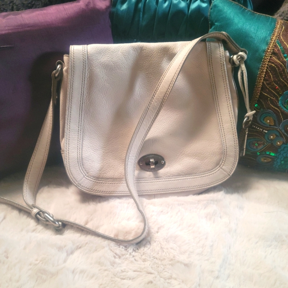 Fossil Marlow Flap Shoulder Bag in Bone